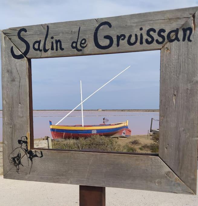 Joli Avec Grande Et Belle Terrasse, Au Pied De La Du Grazel! Gruissan