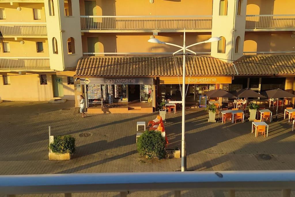 Joli Avec Grande Et Belle Terrasse, Au Pied De La Du Grazel! *