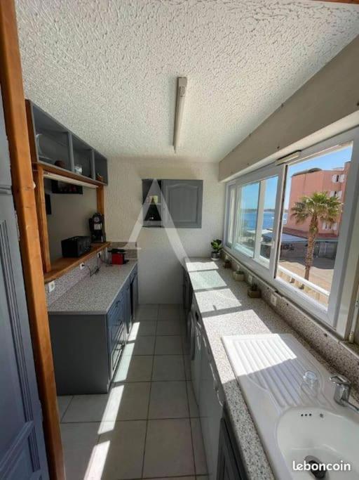 Joli Avec Grande Et Belle Terrasse, Au Pied De La Du Grazel! *